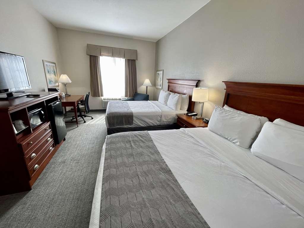 Best Western Plus Executive Hotel & Suites Sulphur Room photo